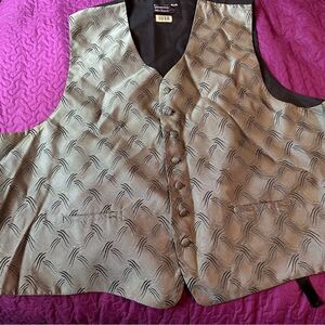 Brandon Michael XXL sage green vest - satin black back
